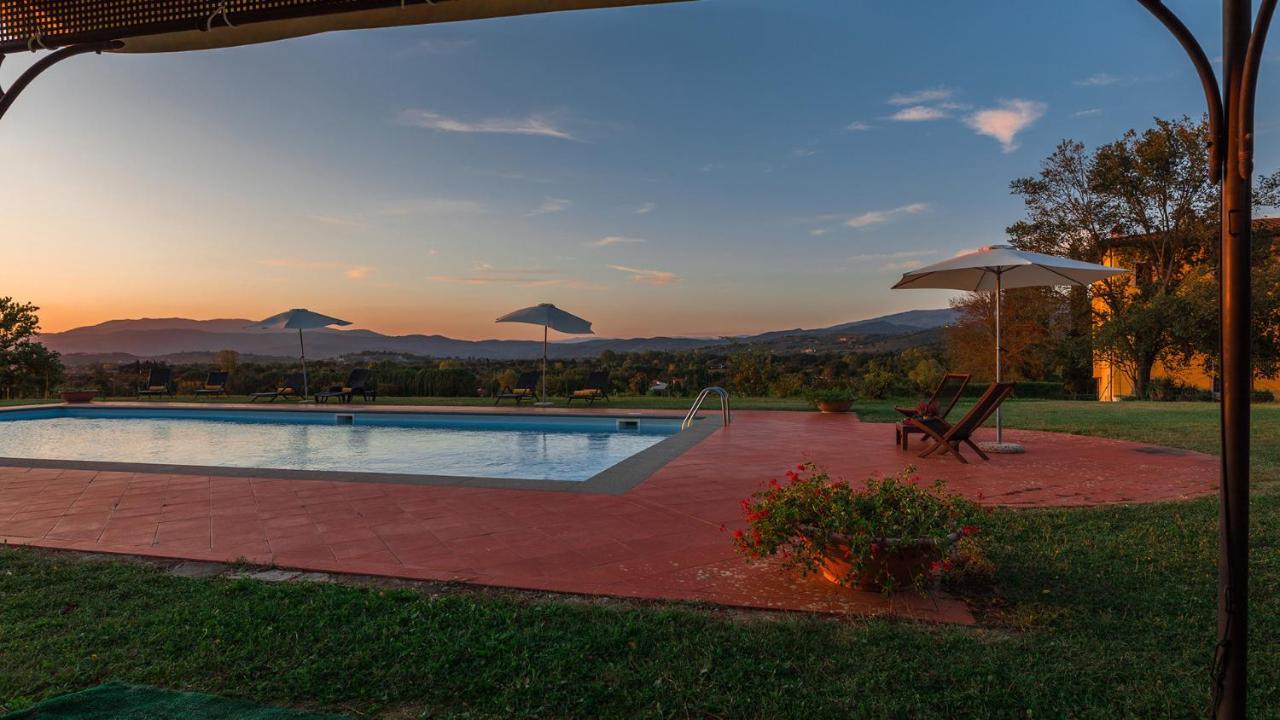 Villa Palazzaccio 26, Emma Villas Arezzo Bagian luar foto
